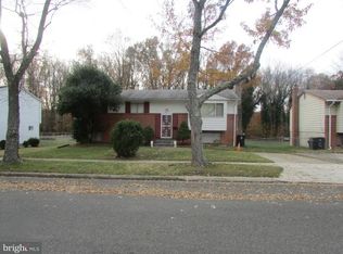 4305 Offut Dr, Suitland, MD 20746