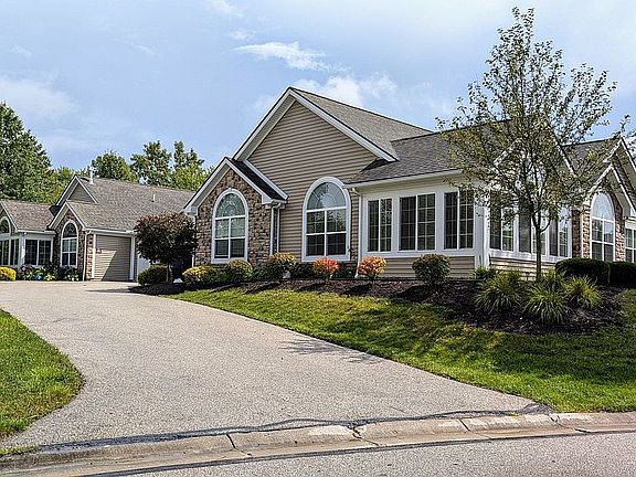 3rd image of 265 Shaw Dr