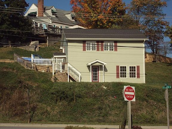 2nd image of 610 Hillcrest Dr