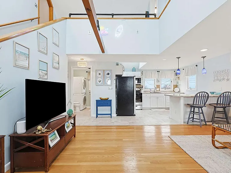 73 Church St #2 — Photo 4