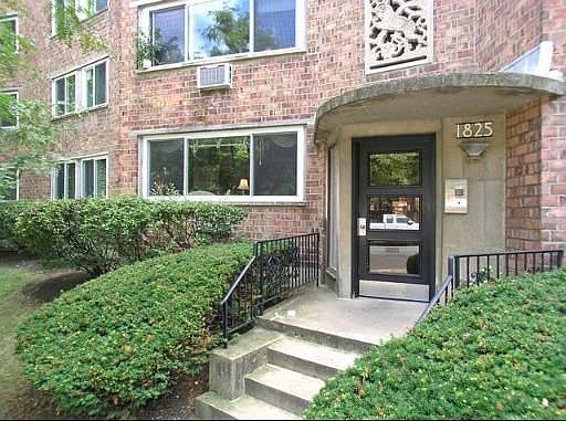 1st image of 1825 W Granville Ave APT 1A
