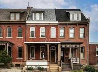 158 Bluff St, Dubuque, IA 52001