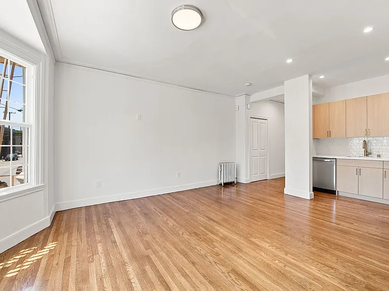 1734 Greenwich St #2 — Photo 8