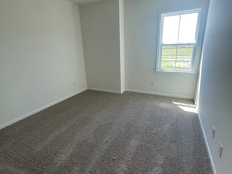 5760 Coulee Ln — Photo 4