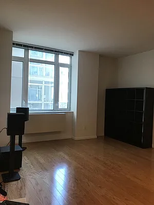 Rented by Batra Group Inc | media 17