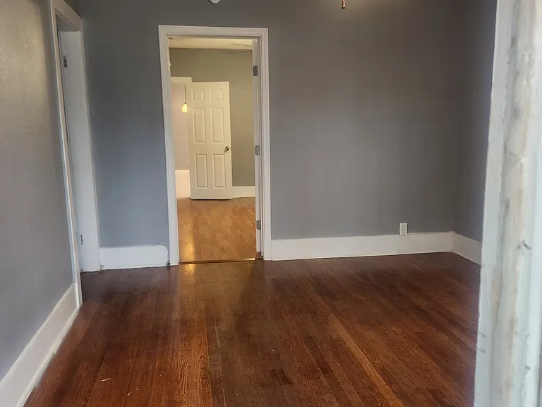334 Barrett Pl — Photo 6