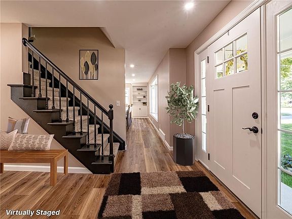 5th image of 27 Rollingwood Dr