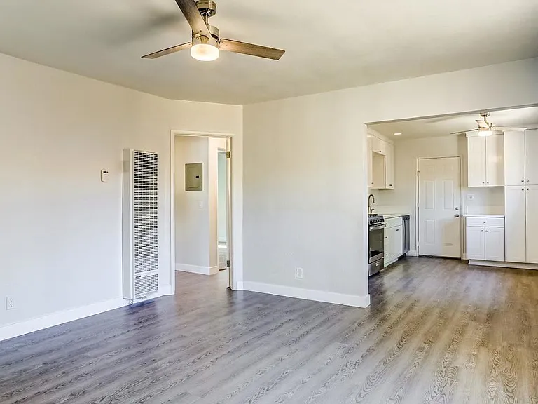 1031 E Pennsylvania Ave — Photo 3