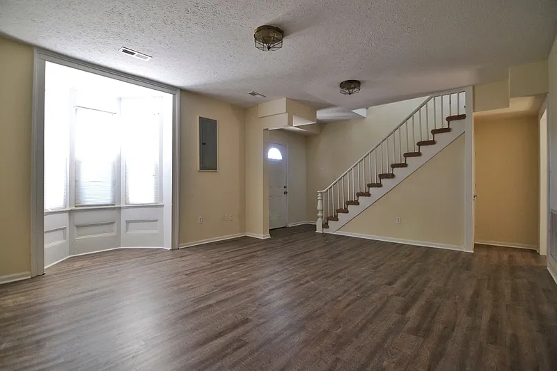2 bed, 2.0 bath, 1223 sqft, $1,045 — Photo 4