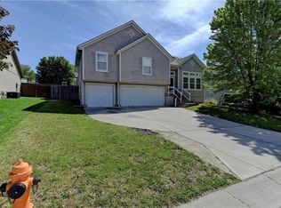 1131 N Jones Rd, Independence, MO 64056