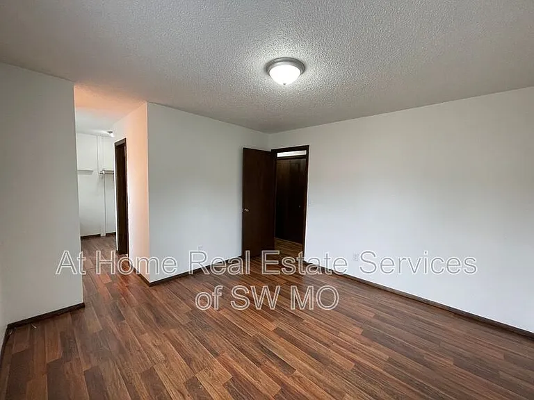 3356 E Whiteside St — Photo 9