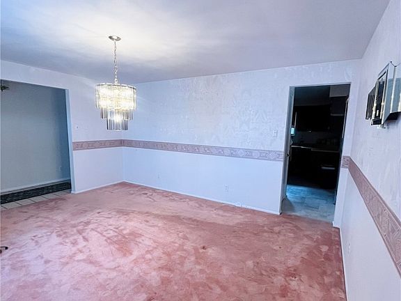 5th image of 3013 Whitehaven Blvd