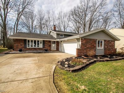 3974 Winton Park Dr, North Olmsted, OH, 44070