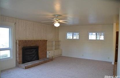4th image of 4251 Niblick Way