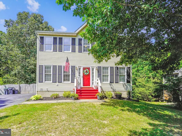 8804 Dundee Dr, Fredericksburg, VA 22408