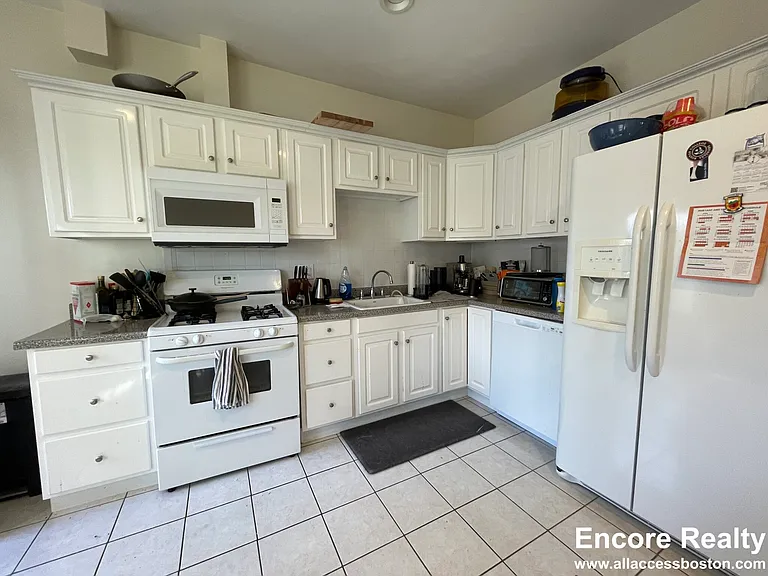 56 Hobson St #2 — Photo 18