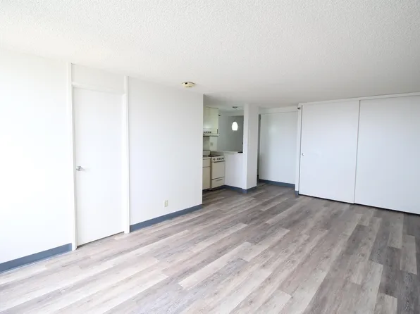 1060 Kam Hwy, Pearl City, HI