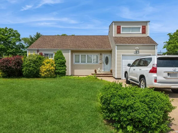 3 Thelma, Deer Park, NY 11729