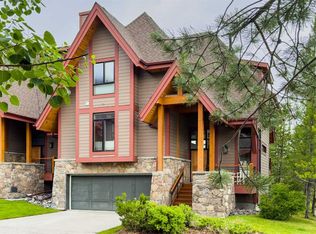 101 SW Armstrong Pl #2, Canmore, AB T1W3M2