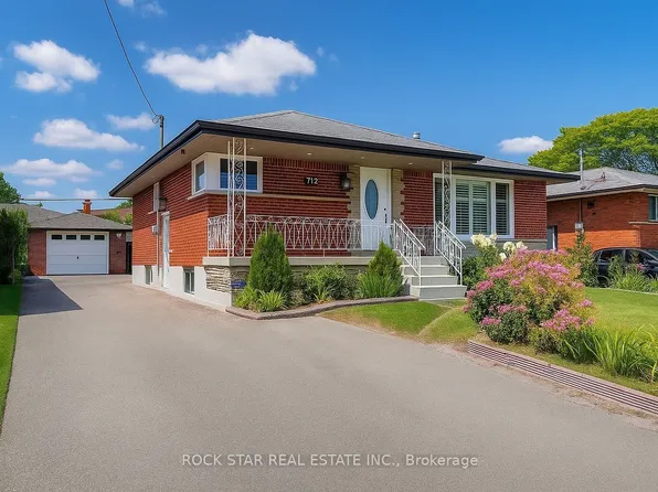 112 Sunrise Dr, Hamilton, ON L8K 4C3