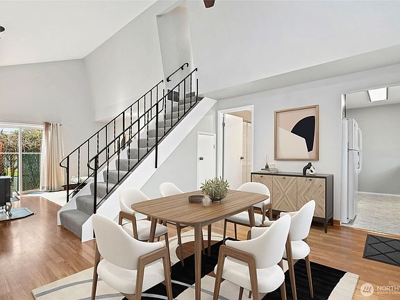 2nd image of 1559 8th Street NE #B