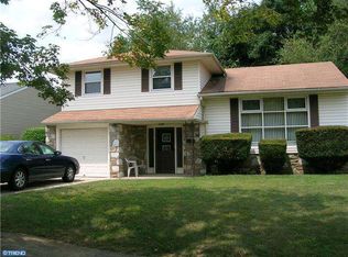 9718 Portis Rd, Philadelphia, PA 19115