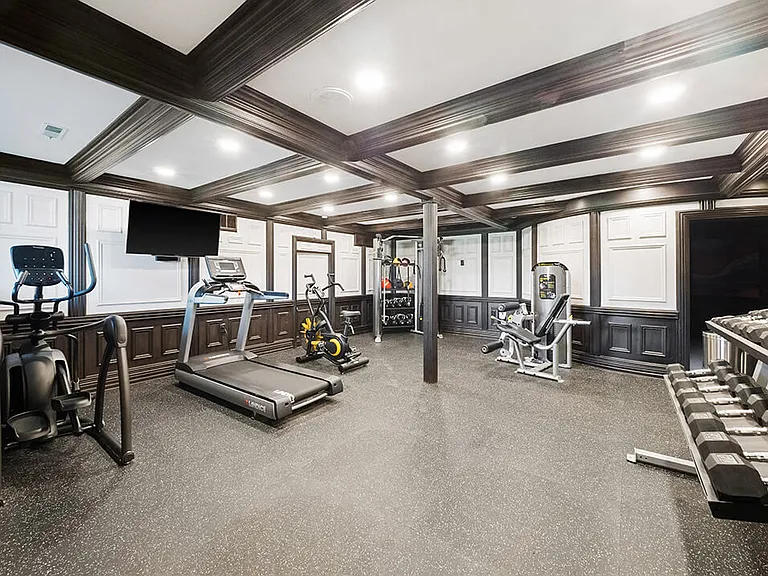 Lots of Equipment & Weights to Use