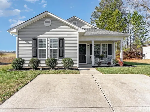 2408 King Malcolm Ln, Zebulon, NC 27597