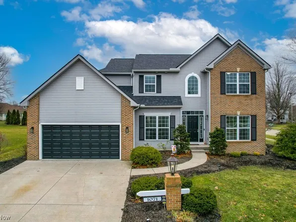 1071 Shawnee Ct, Vermilion, OH 44089
