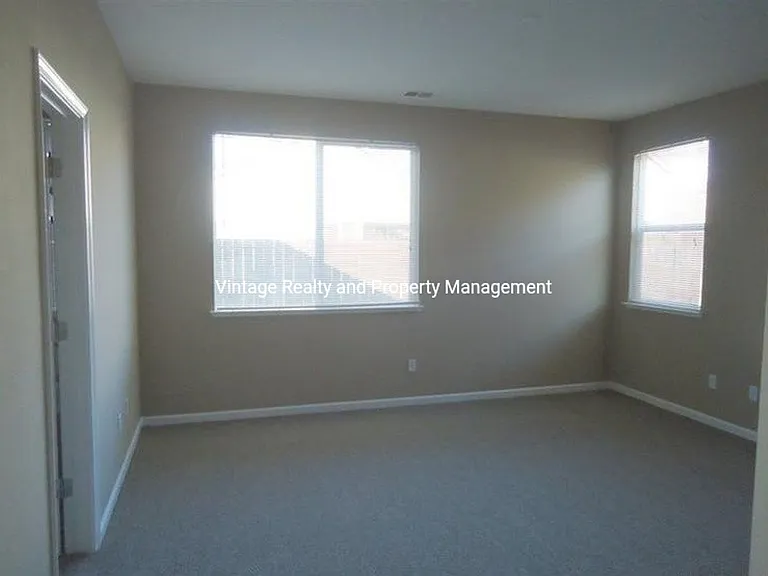 1473 Swallow Tail Ln — Photo 7