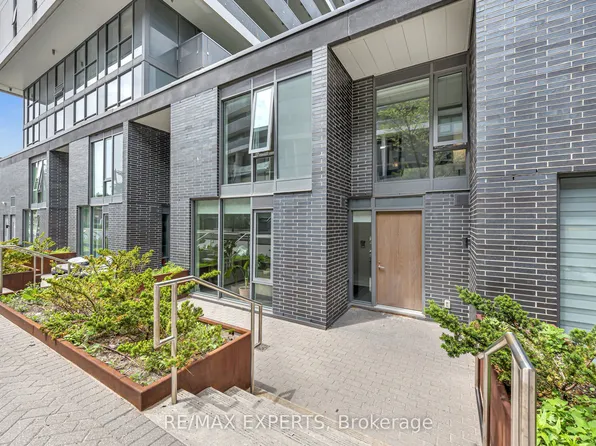 160 Flemington Rd E #109, Toronto, ON M6A 0A9