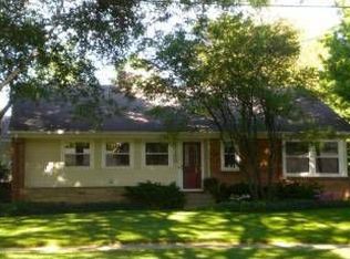 1760 Woodcliff Ave SE, Grand Rapids, MI 49506