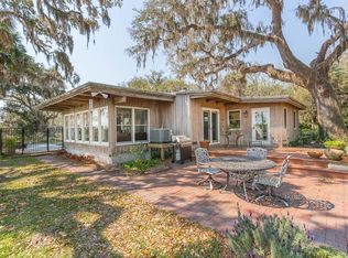 33 Cedar Point Rd, Brunswick, GA 31525