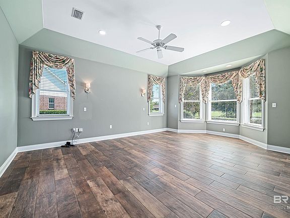 4th image of 3658 Prestwick Cir