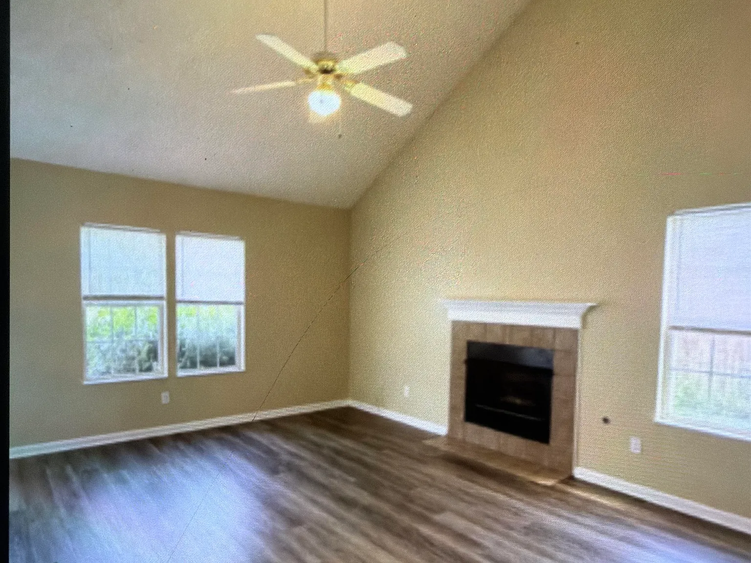 2 bed, 1008 sqft, $1,375 — Photo 4