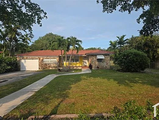 3 bed, 1916 sqft, $4,000 — Photo 3