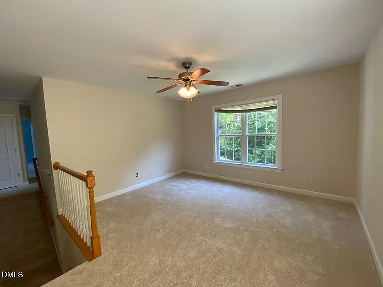 305 Amaryllis Way — Photo 8
