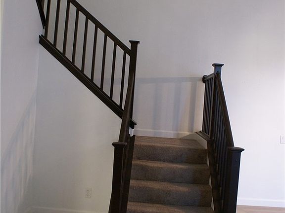 3rd image of 2338 Willowbrook Ln