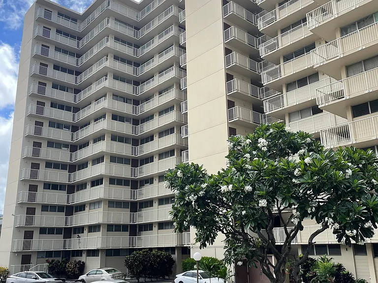 1702 Kewalo St #703 — Photo 2