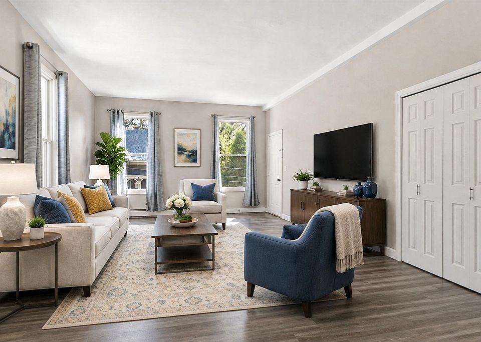 1st image of 35 Cedar St APT 6