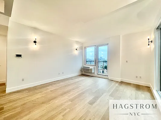 Rented by Hagstrom Management Inc | media 22