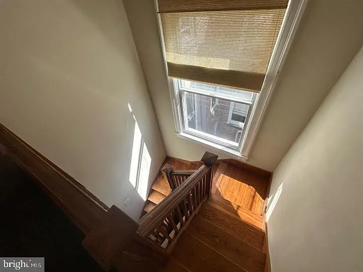 105 E West St #B — Photo 32