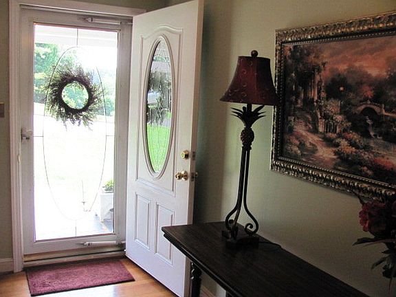 5th image of 105 Dove Ln