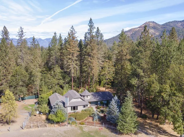 1400 E Fork Rd, Williams, OR 97544