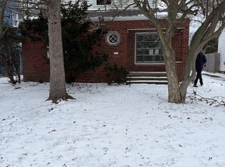 20215 Sunset Dr, Warrensville Hts, OH 44122