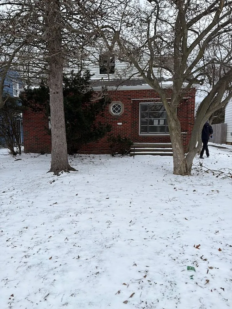 20215 Sunset Dr photo 1