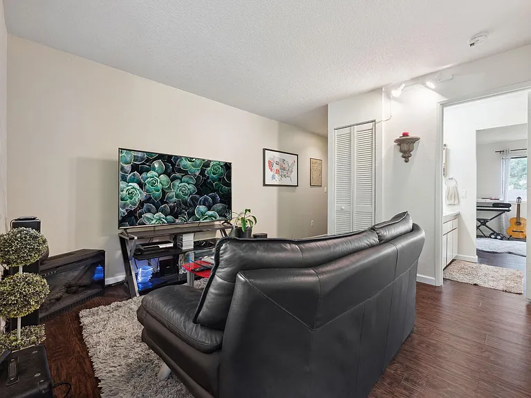 9979 SE Talbert St — Photo 9