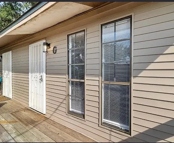 2 bed, 1200 sqft, $1,350 — Photo 2