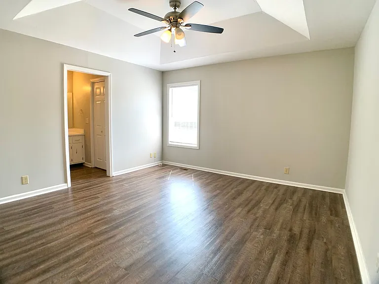 355 Broadmore Dr — Photo 11