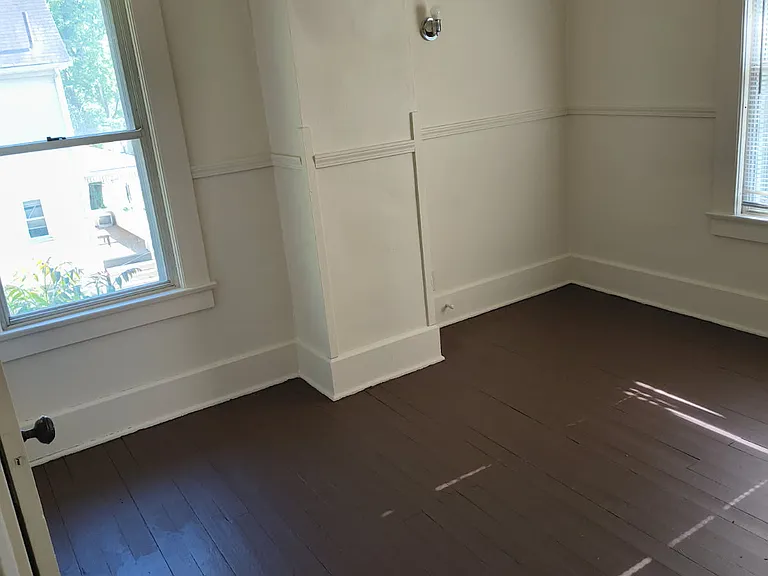 39 Eleanor Ave — Photo 12